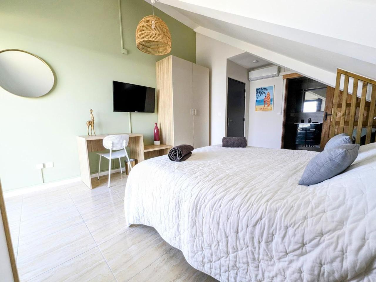 Studio Dauphin - Plage De Saint-Pierre Exterior foto